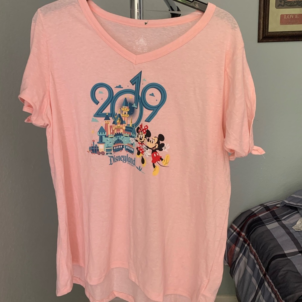Disney Womens T-shirt new with tags xlarge